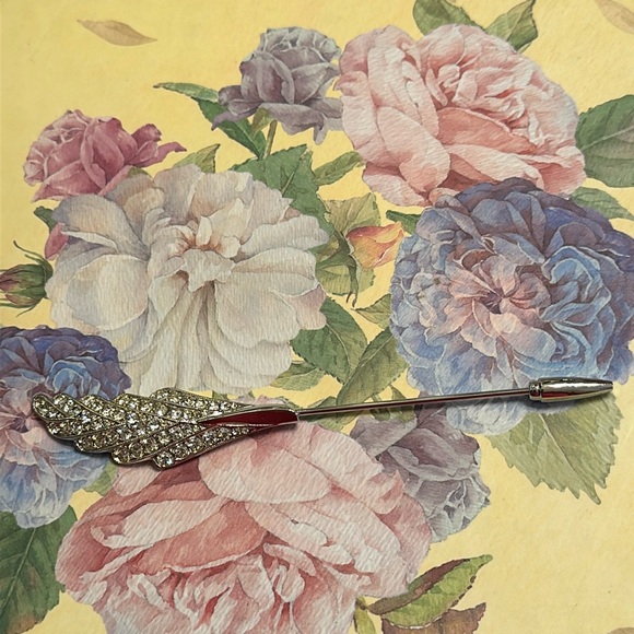 Trifari silver metal w/clear Rhinestones-stick pin 4 1/2” - Picture 2 of 6